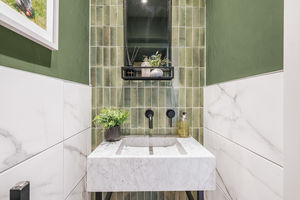 Photo 24- click for photo gallery